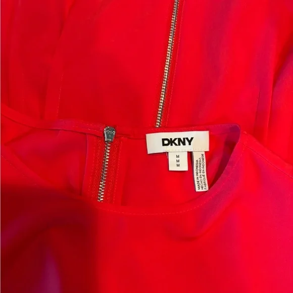 DKNY Sleeveless Woven Top NWOT - Picture 5 of 7